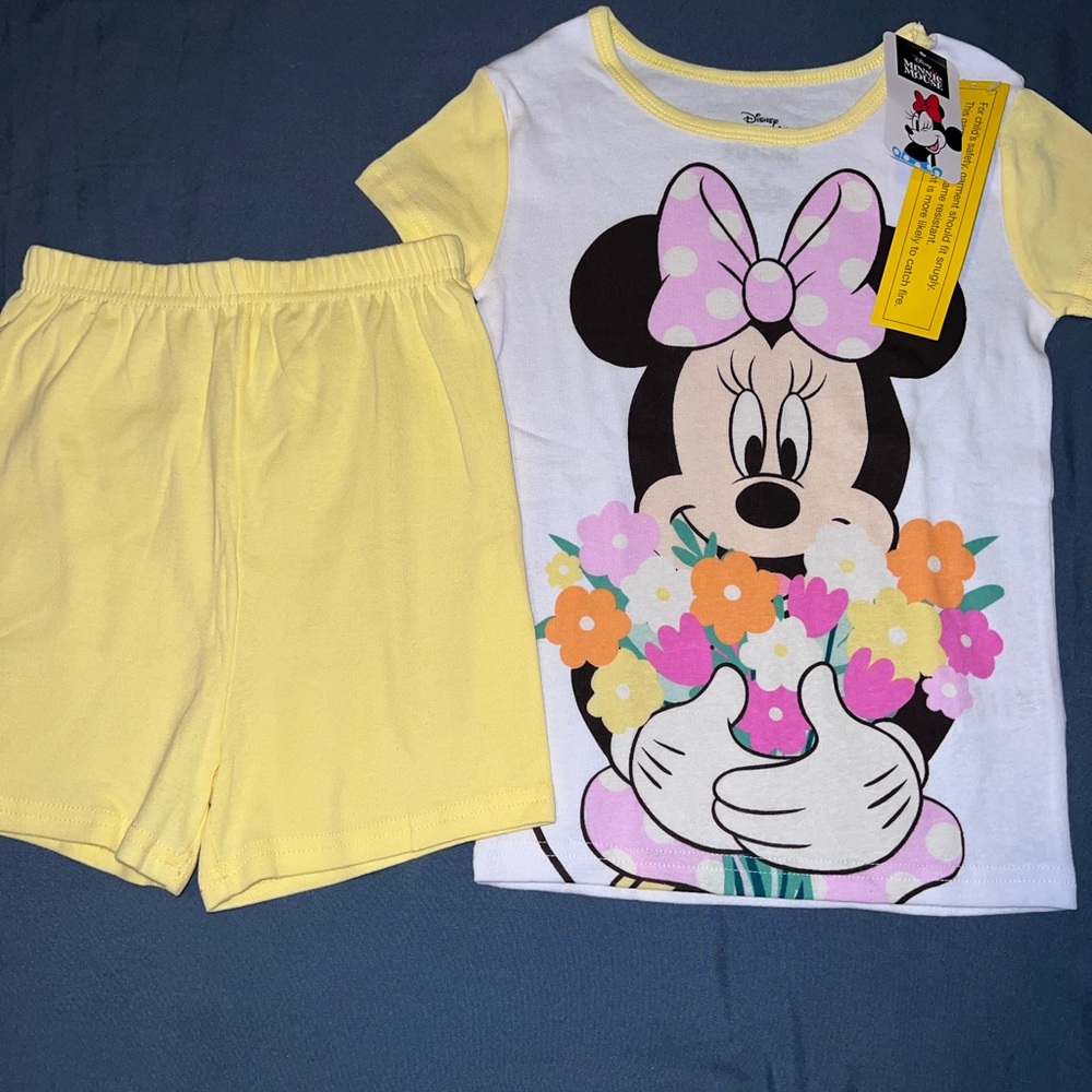 Minnie Mouse short set